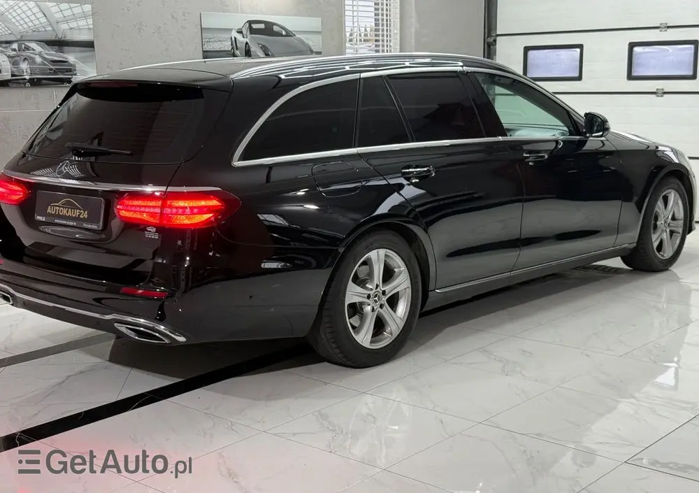 MERCEDES-BENZ Klasa E 220 d 9G-TRONIC
