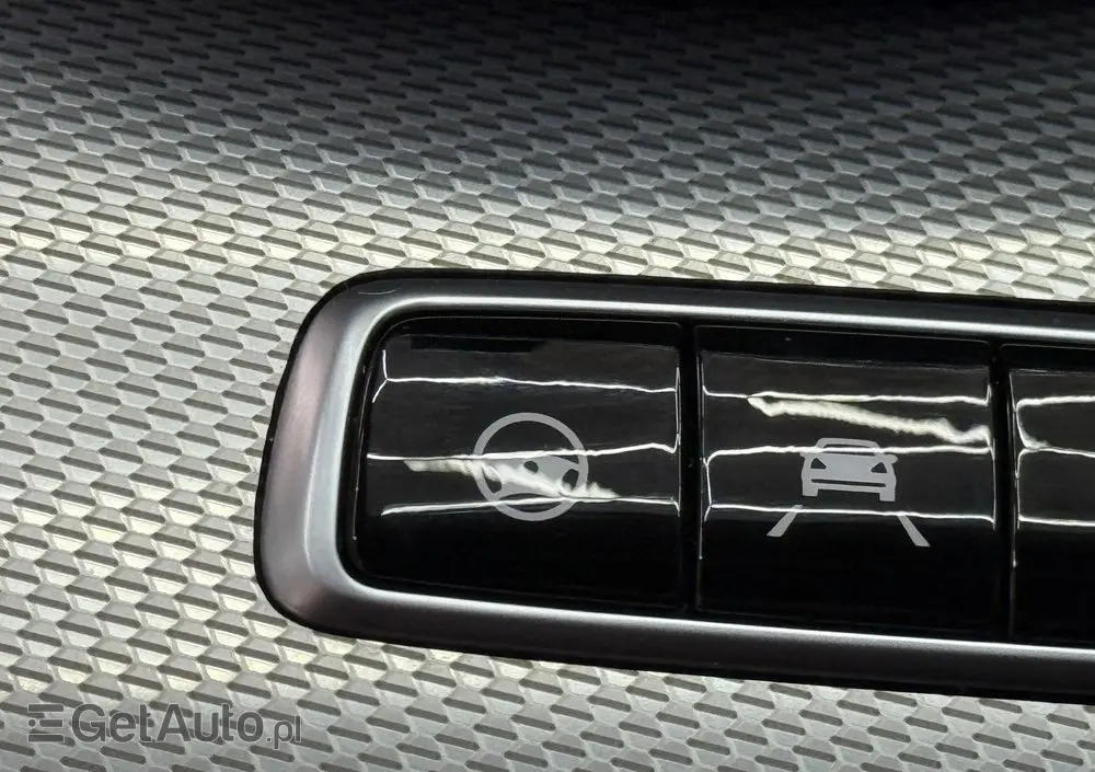 MERCEDES-BENZ Klasa E 220 d 9G-TRONIC