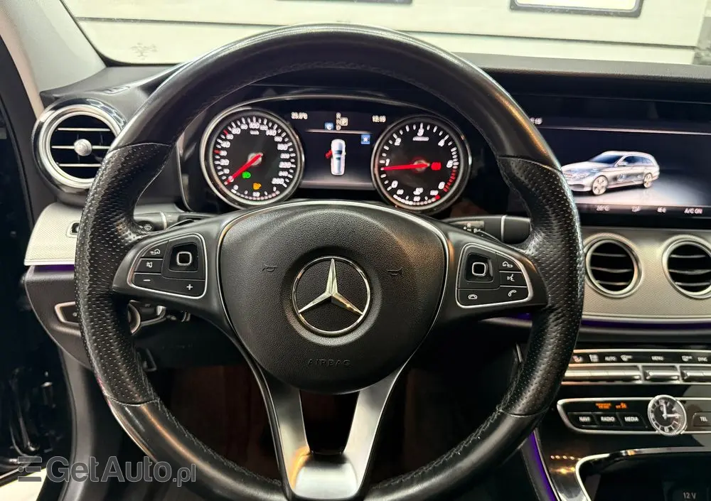 MERCEDES-BENZ Klasa E 220 d 9G-TRONIC