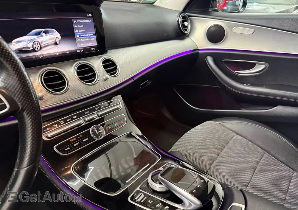 MERCEDES-BENZ Klasa E 220 d 9G-TRONIC