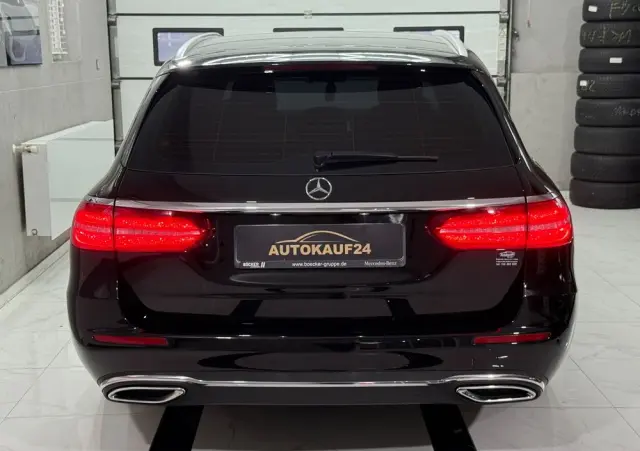 MERCEDES-BENZ Klasa E 220 d 9G-TRONIC