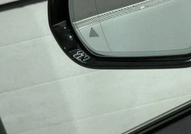 MERCEDES-BENZ Klasa E 220 d 9G-TRONIC