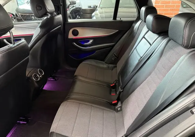 MERCEDES-BENZ Klasa E 220 d 9G-TRONIC