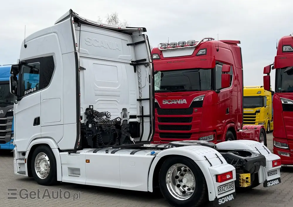 SCANIA 580S scania z Niemiec v8 mega low deck idealny stan 2021 pełna opcja bez egr 