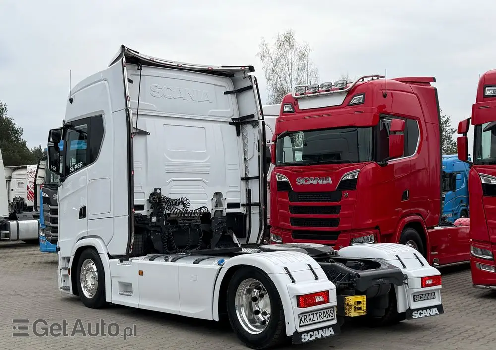 SCANIA 580S scania z Niemiec v8 mega low deck idealny stan 2021 pełna opcja bez egr 