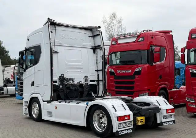 SCANIA 580S scania z Niemiec v8 mega low deck idealny stan 2021 pełna opcja bez egr 