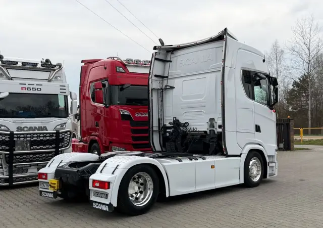 SCANIA 580S scania z Niemiec v8 mega low deck idealny stan 2021 pełna opcja bez egr 