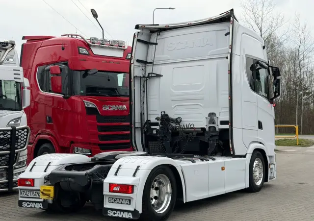 SCANIA 580S scania z Niemiec v8 mega low deck idealny stan 2021 pełna opcja bez egr 