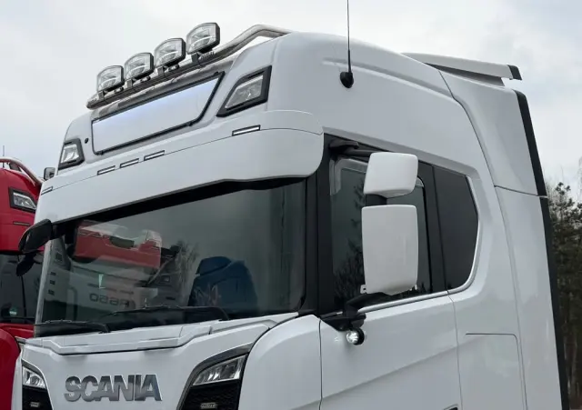 SCANIA 580S scania z Niemiec v8 mega low deck idealny stan 2021 pełna opcja bez egr 