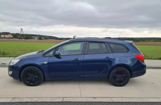 OPEL Astra 1.7 CDTI (125 KM)