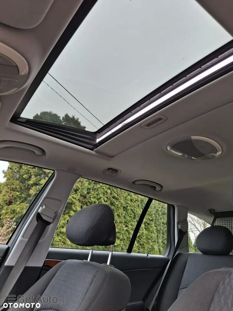 MERCEDES-BENZ Klasa E 200 Kompressor Automatik Elegance