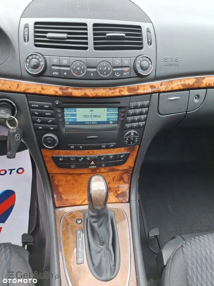 MERCEDES-BENZ Klasa E 200 Kompressor Automatik Elegance