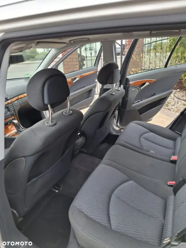 MERCEDES-BENZ Klasa E 200 Kompressor Automatik Elegance