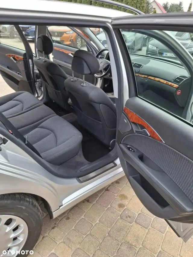 MERCEDES-BENZ Klasa E 200 Kompressor Automatik Elegance