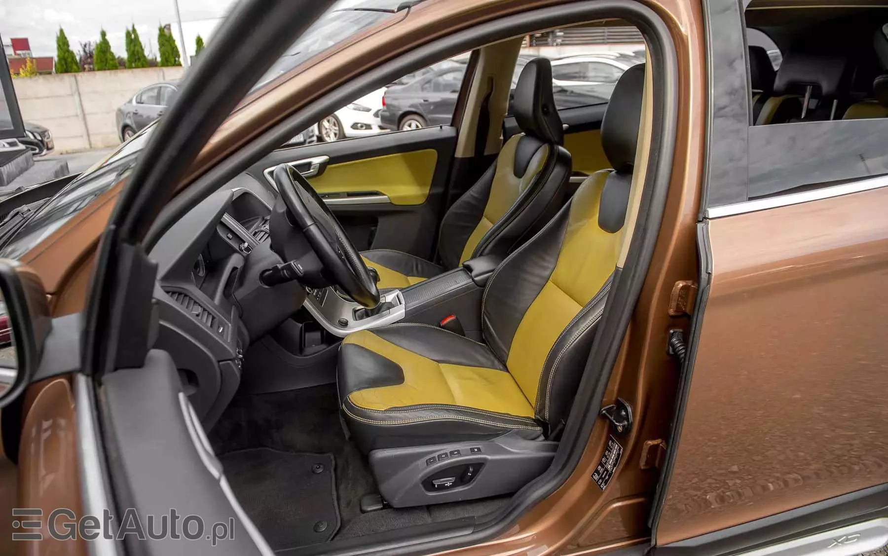 VOLVO XC 60 2.4D AWD Momentum