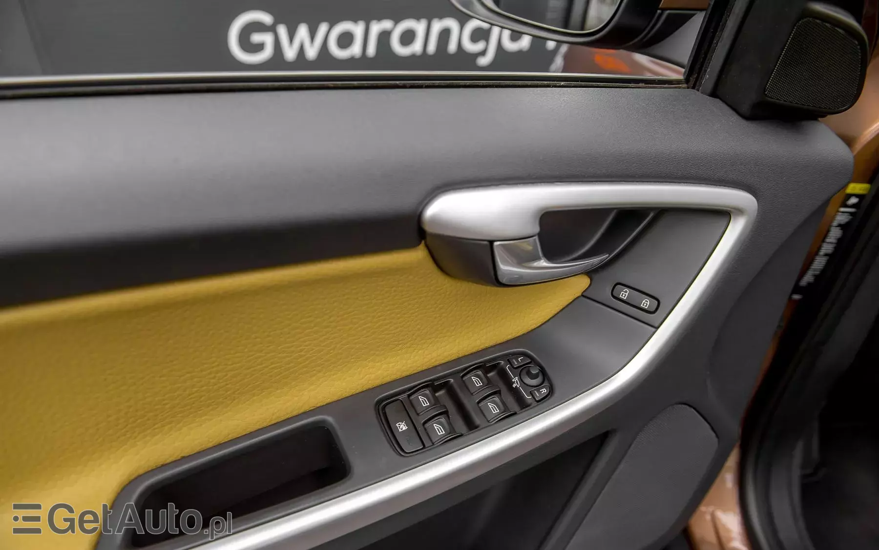 VOLVO XC 60 2.4D AWD Momentum