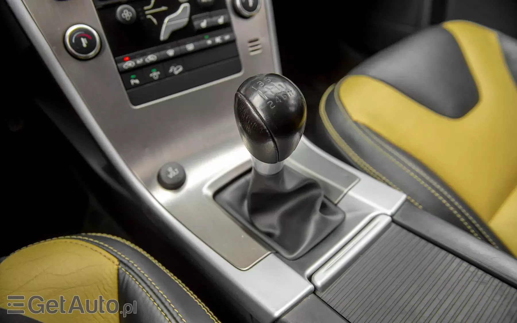 VOLVO XC 60 2.4D AWD Momentum