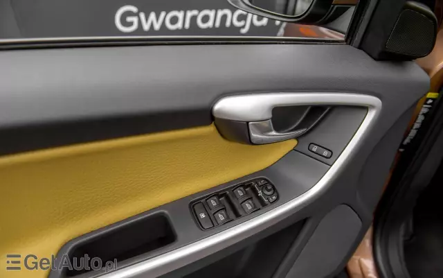 VOLVO XC 60 2.4D AWD Momentum