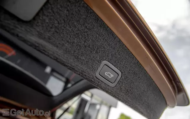 VOLVO XC 60 2.4D AWD Momentum