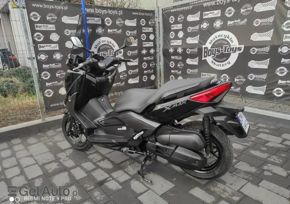 YAMAHA X-max 