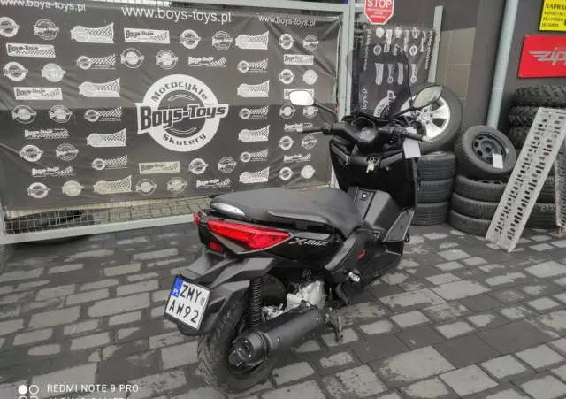 YAMAHA X-max 