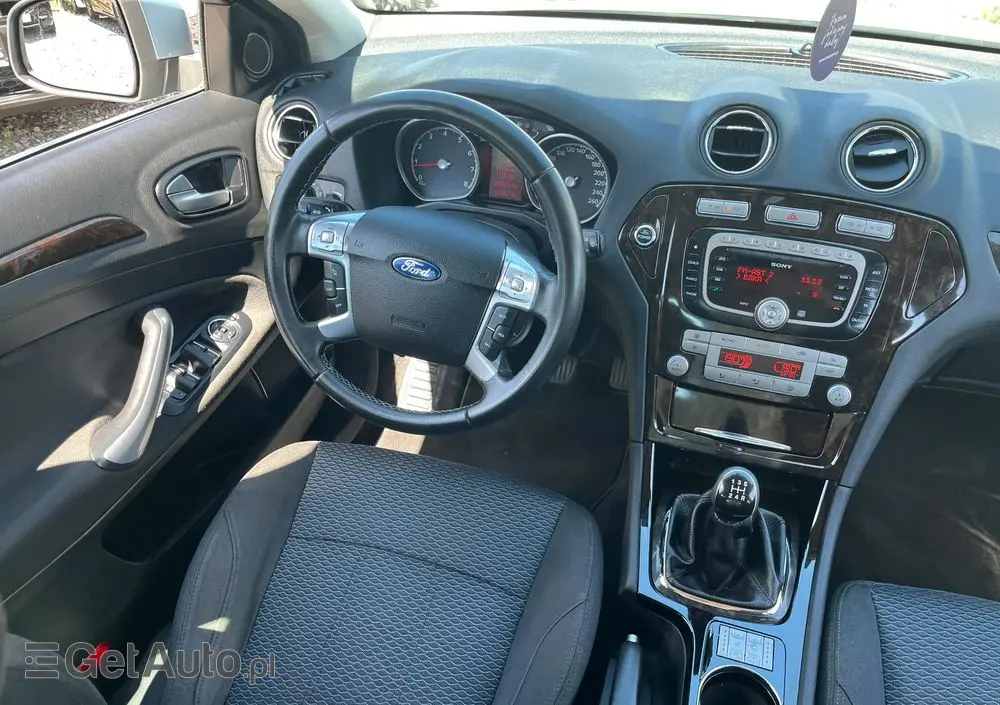 FORD Mondeo 2.0 Ghia
