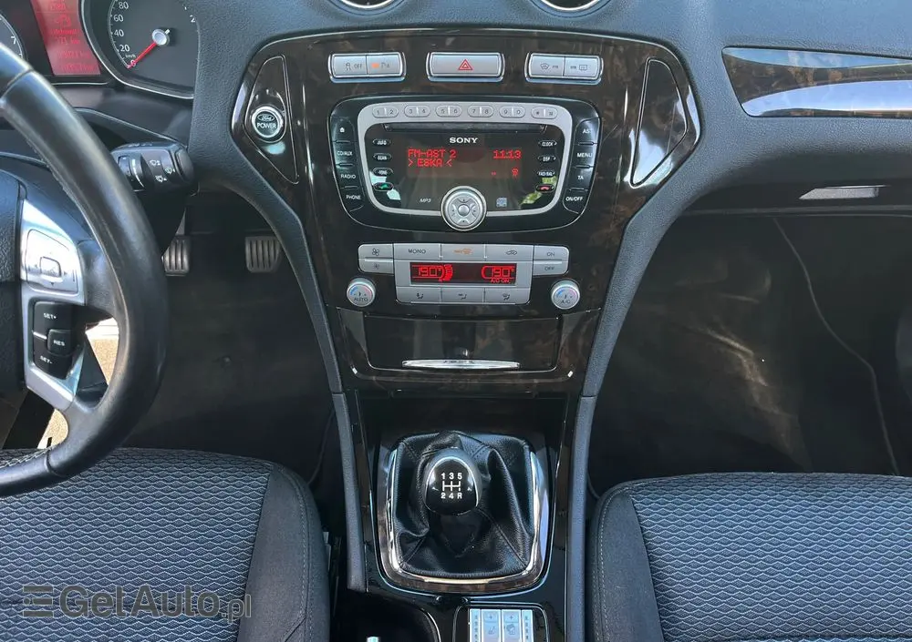 FORD Mondeo 2.0 Ghia
