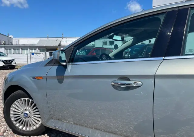 FORD Mondeo 2.0 Ghia
