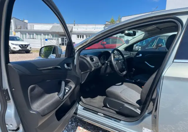 FORD Mondeo 2.0 Ghia