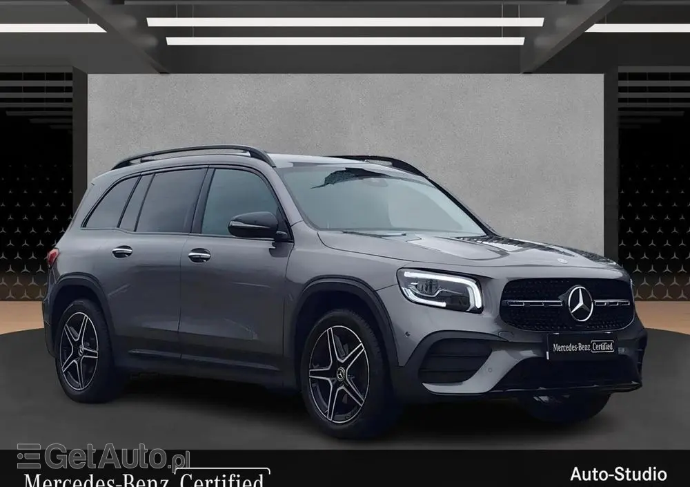MERCEDES-BENZ GLB 