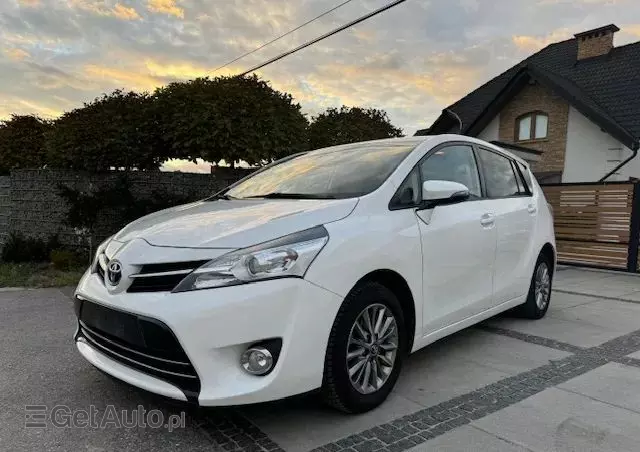 TOYOTA Verso 1.6 Premium