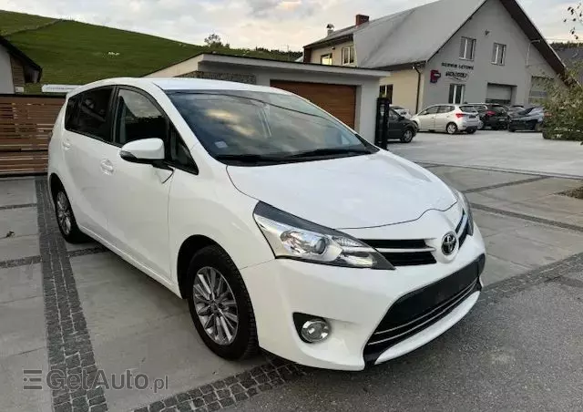 TOYOTA Verso 1.6 Premium