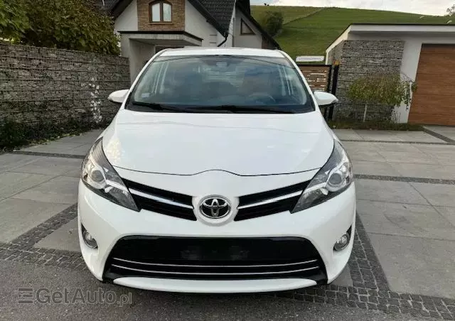TOYOTA Verso 1.6 Premium