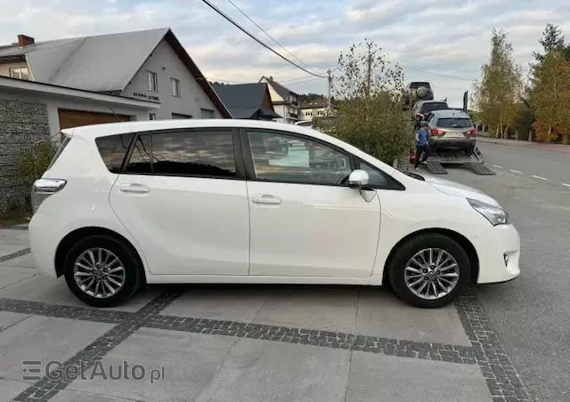 TOYOTA Verso 1.6 Premium
