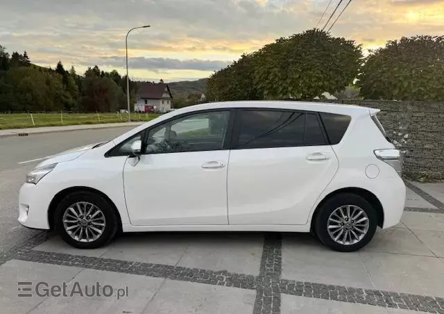 TOYOTA Verso 1.6 Premium