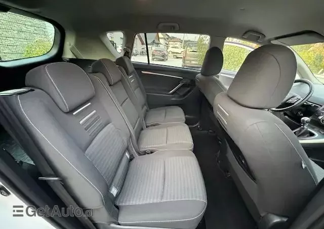 TOYOTA Verso 1.6 Premium