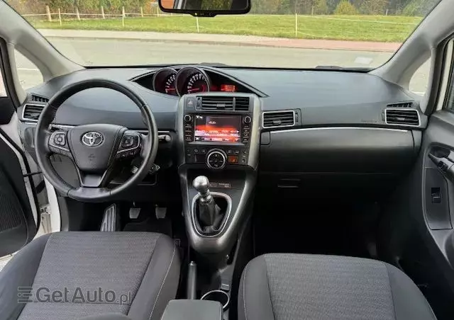 TOYOTA Verso 1.6 Premium