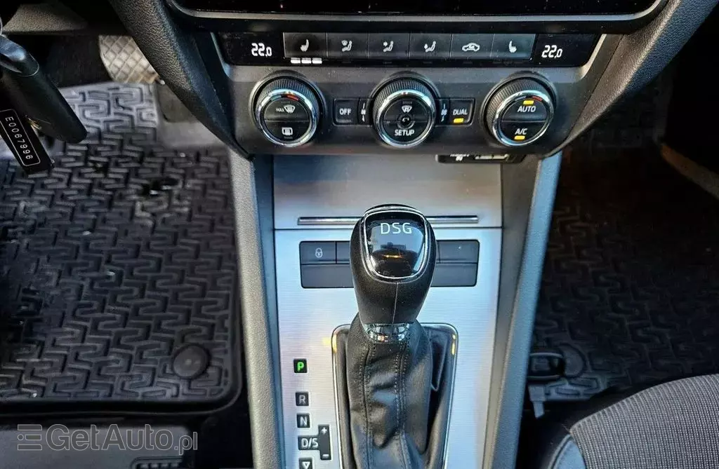 SKODA Octavia 