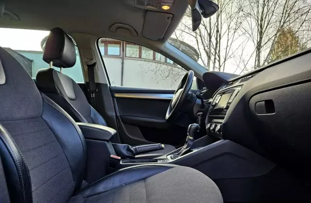 SKODA Octavia 
