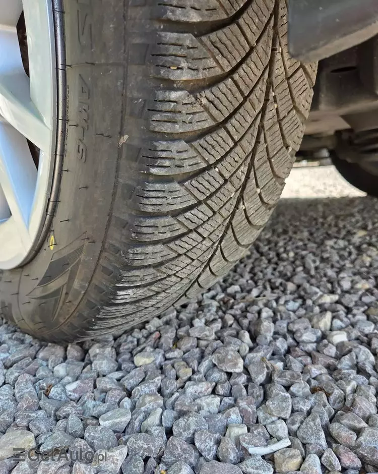 TOYOTA Prius+ Hybrid 135 Executive