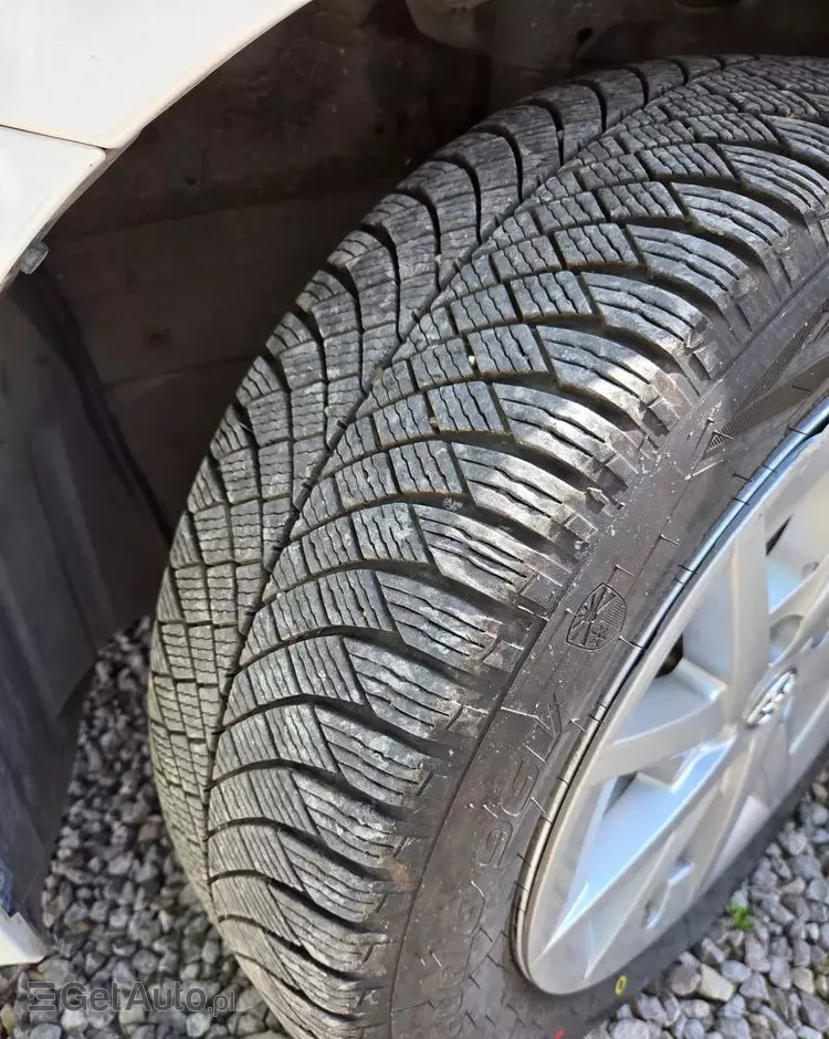 TOYOTA Prius+ Hybrid 135 Executive