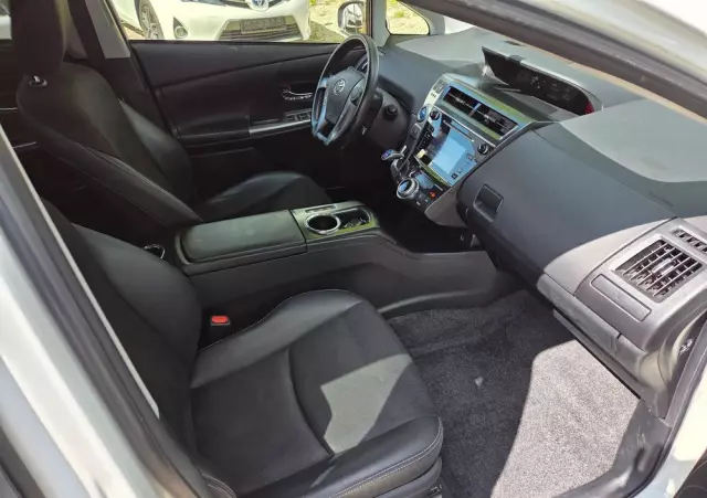 TOYOTA Prius+ Hybrid 135 Executive