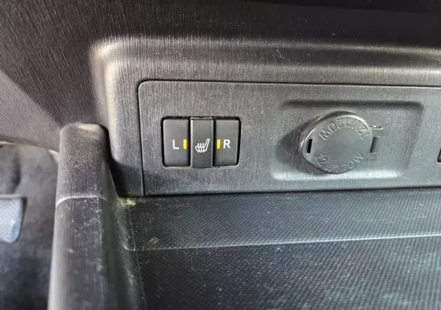 TOYOTA Prius+ Hybrid 135 Executive