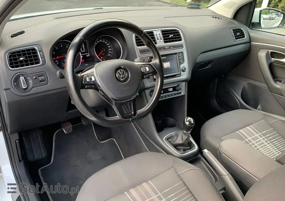 VOLKSWAGEN Polo 1.2 TSI Blue Motion Technology Lounge