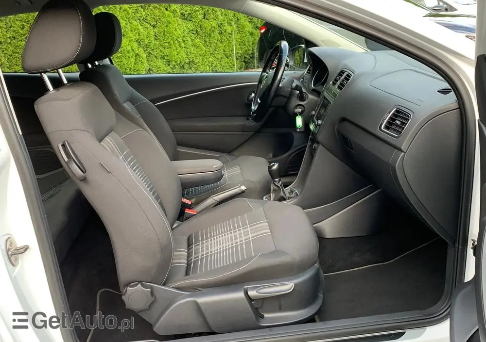 VOLKSWAGEN Polo 1.2 TSI Blue Motion Technology Lounge