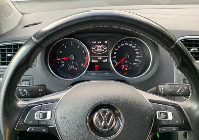 VOLKSWAGEN Polo 1.2 TSI Blue Motion Technology Lounge