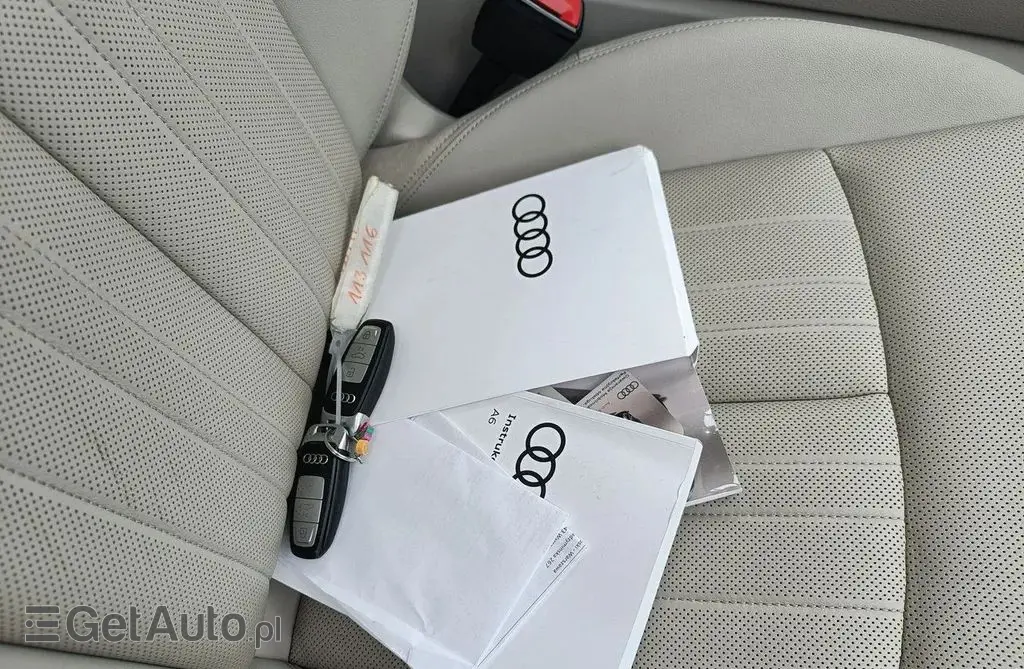 AUDI A6 