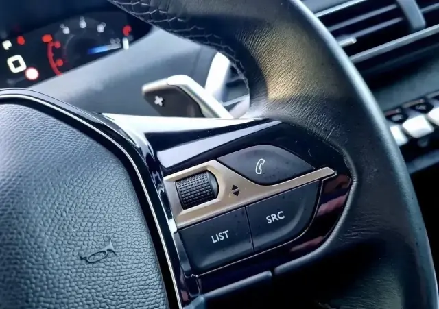 PEUGEOT 5008 BlueHDI 120 EAT6 Stop & Start Allure