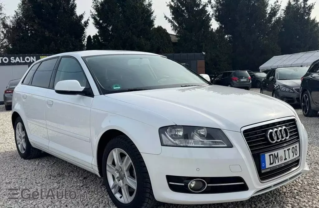 AUDI A3 
