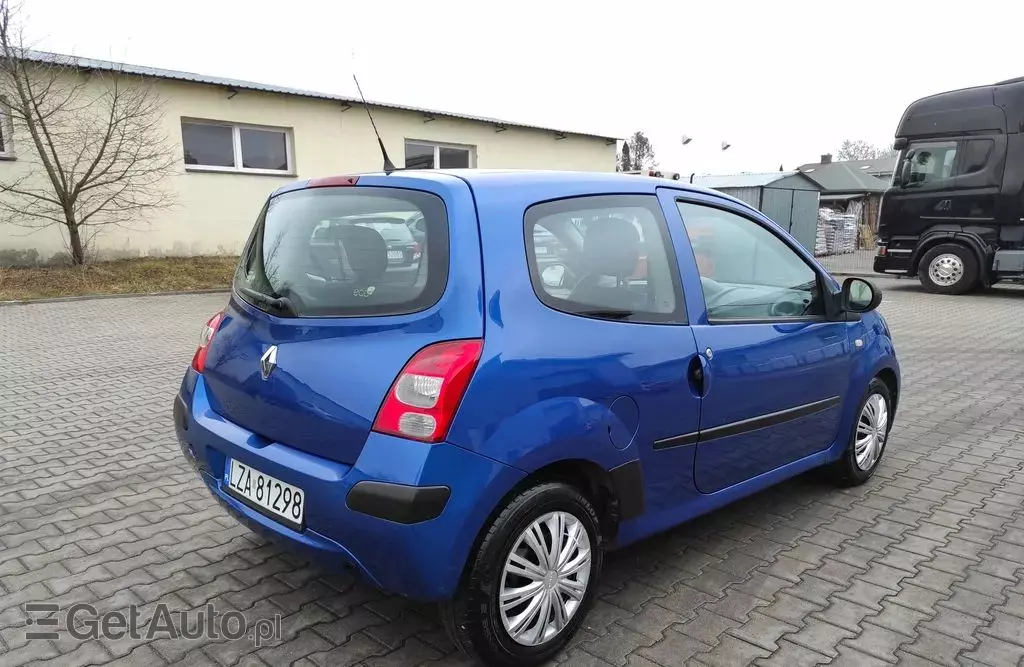 RENAULT Twingo 